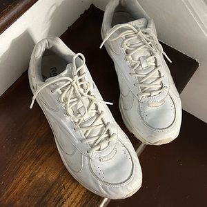 Reebok white leather womens 10